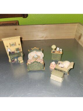 Doll House Victorian Bedroom Furniture Set Bed Desk Chair Dresser Chaise Lounge